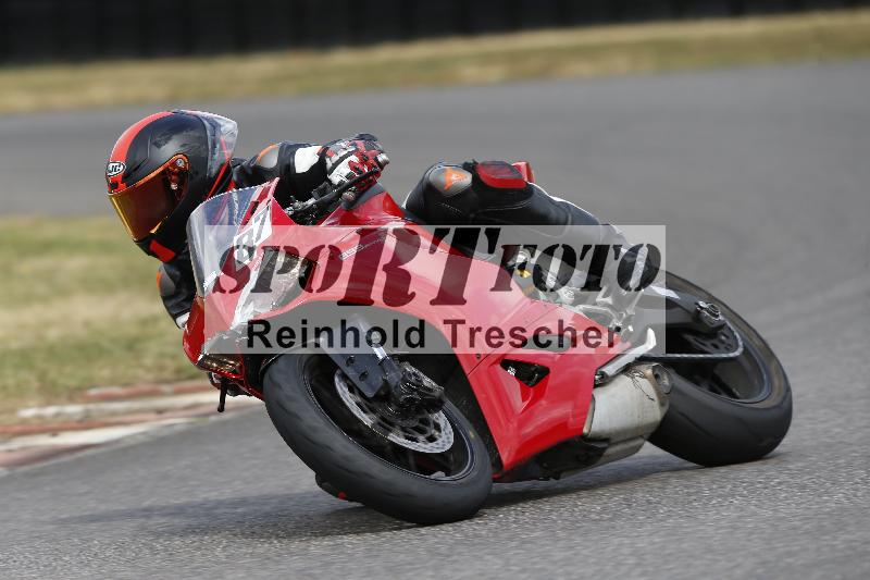 /32 07.07.2025 Plüss Moto Sport ADR/Freies Fahren/87